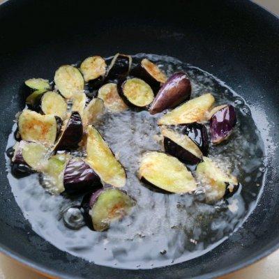 茄子和番茄怎么炒，茄子怎么炒茄子（因为这道西红柿炒茄子）