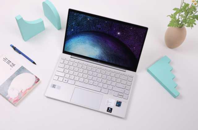 hp是什么牌子的电脑，hp是什么电脑（13高性能轻薄本评测）