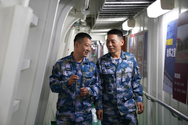 兵王是什么级别，部队兵王是什么军衔（29年并肩战风斗浪）