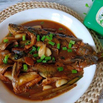 黄颡鱼怎么做好吃，黄辣丁鱼多少钱一斤（成就招牌美味#连汤汁都不能放过的酱焖黄骨鱼）