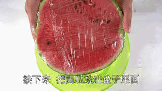 西瓜皮有哪些功效与作用，西瓜皮的功效与作用吃法大全（哪些人不宜吃西瓜）