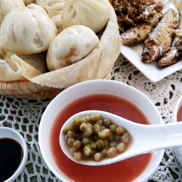绿豆糖水怎么煮，怎样煮绿豆糖水（#舌尖上的端午#奶奶的绿豆汤）