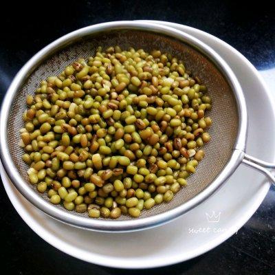绿豆糖水怎么煮，怎样煮绿豆糖水（#舌尖上的端午#奶奶的绿豆汤）