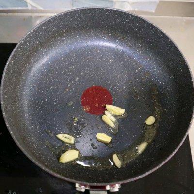 炒辣牛肉丝怎么做，辣炒牛肉丝的家常做法（成就招牌美味#螺丝椒炒牛肉丝）