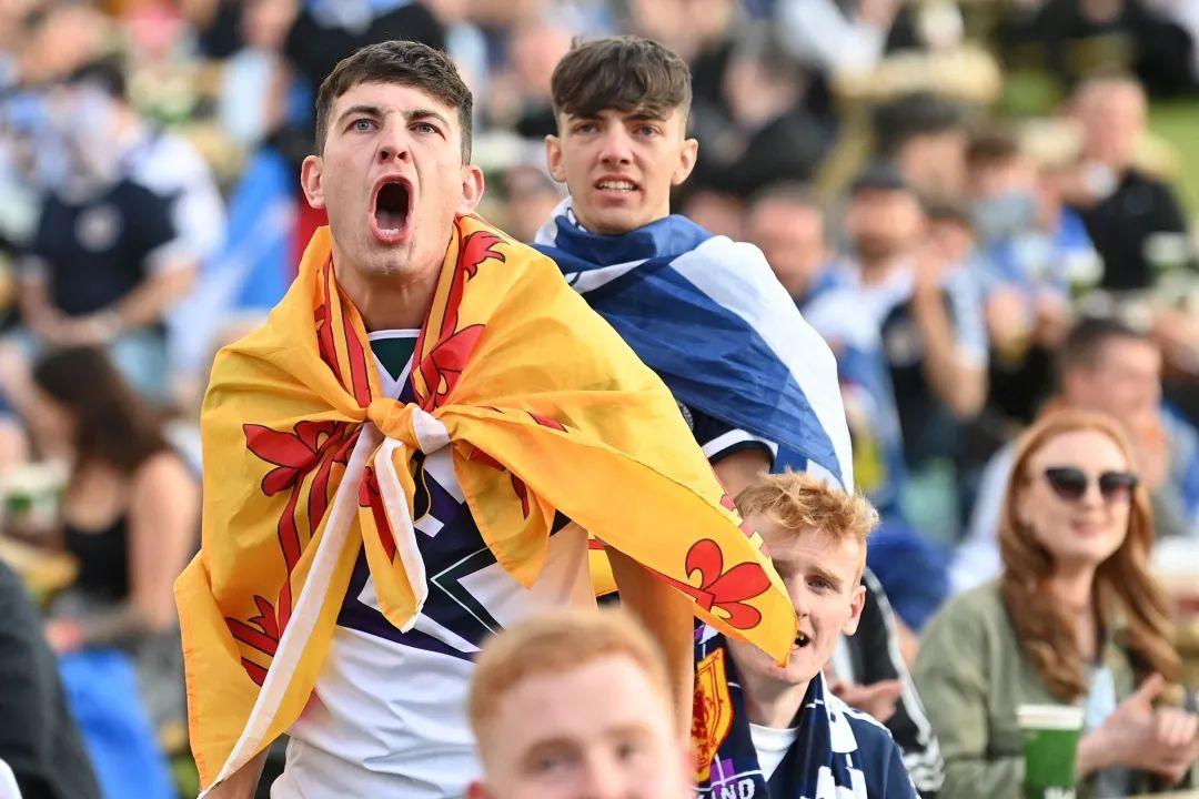 2014世界杯乌拉圭英格兰 半场战报:乌拉圭1-0英格兰
