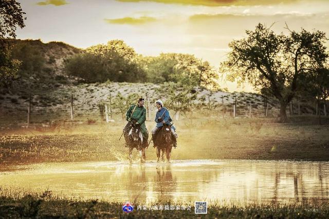 飞珠溅玉的意思，浑善达克飞珠溅玉