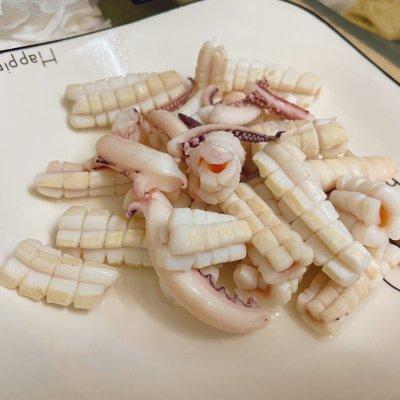 手撕鱿鱼的做法，芥末手撕鱿鱼的做法（成就招牌美味#爆炒鱿鱼）