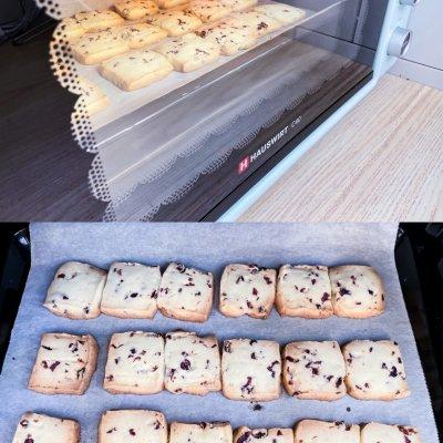 烤箱最简单的饼干做法，烘焙饼干的温度和时间（超级酥脆的蔓越莓饼干）