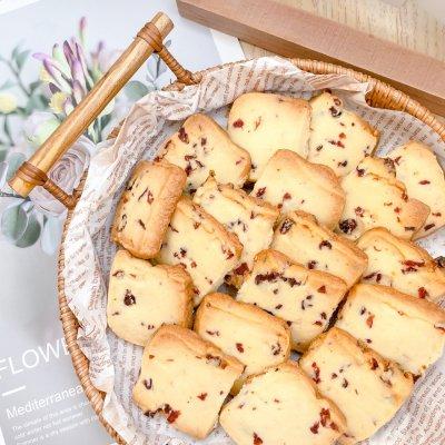 烤箱最简单的饼干做法，烘焙饼干的温度和时间（超级酥脆的蔓越莓饼干）