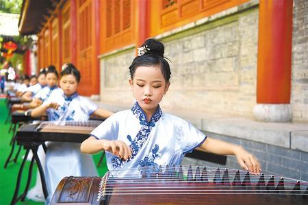 祭拜伏羲大典，<辛丑>年公祭中华人文始祖伏羲大典侧记