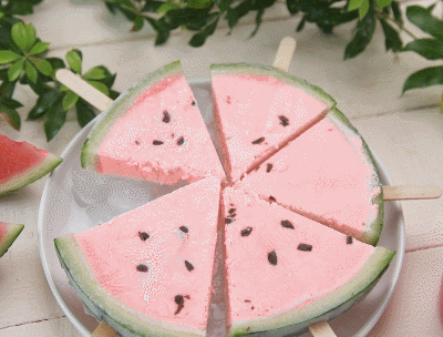 西瓜可以怎么吃，什么样西瓜最甜最好吃（来块不一样的“西瓜”消消暑吧）