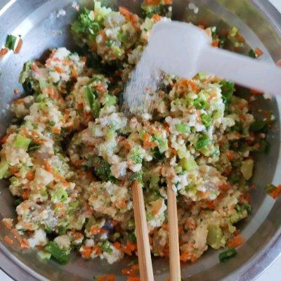 吃虾的禁忌蔬菜，虾不能和哪些蔬菜一起吃（#仙女们的私藏鲜法大PK#鲜虾蔬菜饼）