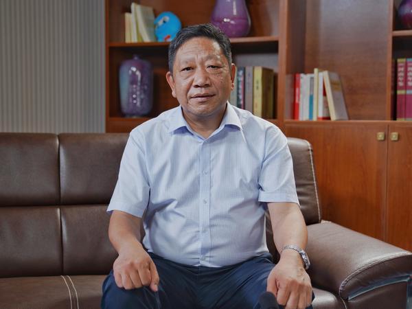 河南开封科技传媒学院，2021年河南开封科技传媒学院学费一年多少钱及各专业收费标准（河南开封科技传媒学院2021招生简章）