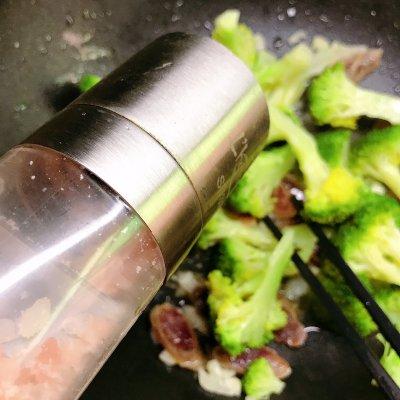 辣肠和什么一起炒好吃，腊肠炒什么好吃（迷倒全家的西兰花炒腊肠）