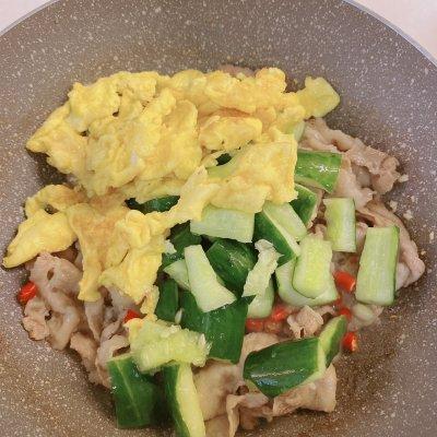 青瓜炒肉片怎么炒，肉片炒青瓜图片（黄瓜炒肉片超美味没吃过太可惜了）