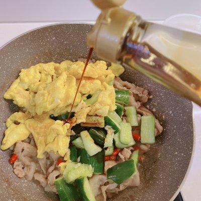 青瓜炒肉片怎么炒，肉片炒青瓜图片（黄瓜炒肉片超美味没吃过太可惜了）