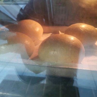 碗可以放空气炸锅里加热吗，瓷碗可以放进空气炸锅吗（面包碗+罗宋汤的懒人做法一样美味）