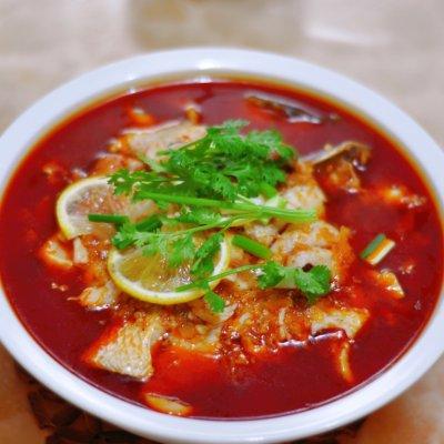 怎么做柠檬鱼，柠檬鱼的做法家常做法（#夏日开胃餐#柠檬泡椒鱼）