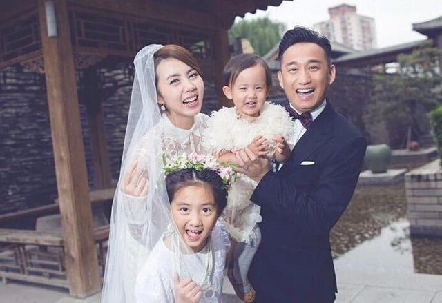 黄磊老婆孙莉时隔12年后复出，生3胎后强势回归，44岁全职妈妈搞事业
