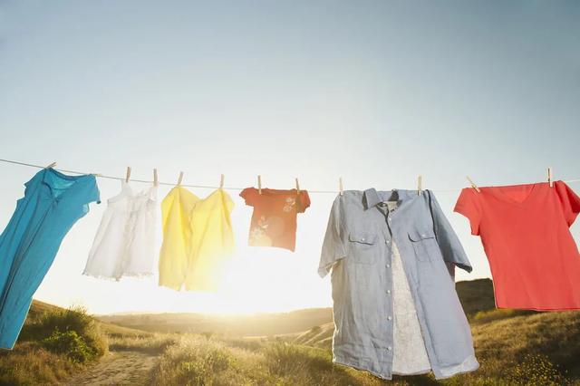 季夏是几月，诗经十二个月的雅称（倏忽温风至，因循小暑来）