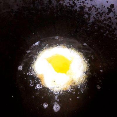 汉堡牛肉饼怎么煎，半成品牛肉饼怎么做好吃（<十分钟快手早餐>）