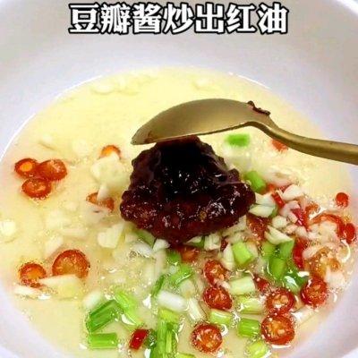 花甲粉丝的做法，花甲粉丝汤的做法。教你怎么做花甲粉丝汤（好吃到流泪的花甲粉丝煲）