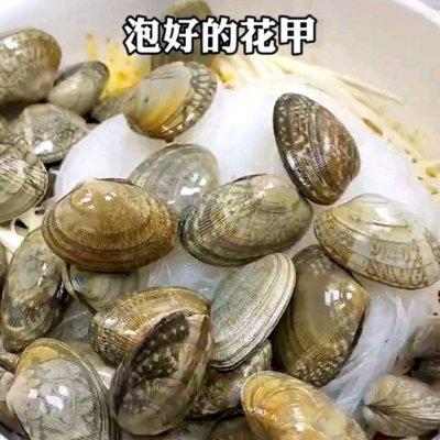 花甲粉丝的做法，花甲粉丝汤的做法。教你怎么做花甲粉丝汤（好吃到流泪的花甲粉丝煲）