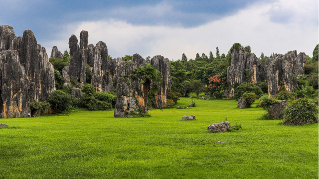 喀斯特地貌的特点，喀斯特地貌的特点有哪些（暑期出游特辑：中国南方喀斯特）