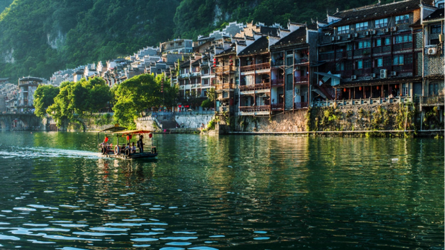 喀斯特地貌的特点，喀斯特地貌的特点有哪些（暑期出游特辑：中国南方喀斯特）