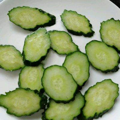 鸡胸肉蔬菜沙拉，蔬菜沙拉鸡胸肉怎么做（#夏日开胃餐#鸡胸肉蔬菜沙拉）