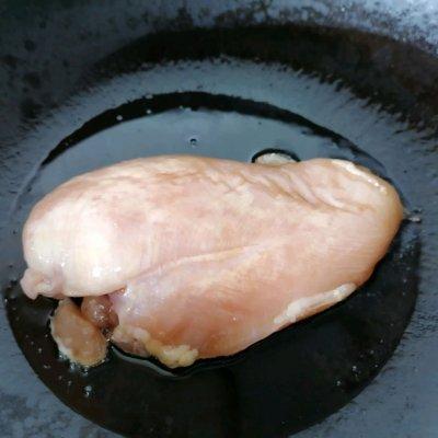 鸡胸肉蔬菜沙拉，蔬菜沙拉鸡胸肉怎么做（#夏日开胃餐#鸡胸肉蔬菜沙拉）