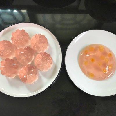 果冻的做法白凉粉，白凉粉的做法做果冻（夏日必备，Q弹爽滑的桃子果冻）