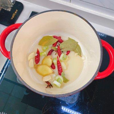 酸菜炖排骨，酸菜炖排骨好吃吗（好吃下饭的排骨炖酸菜）