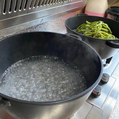 贡菜干怎么做好吃，贡菜怎么做好吃（让你胃口大开的爽辣贡菜）