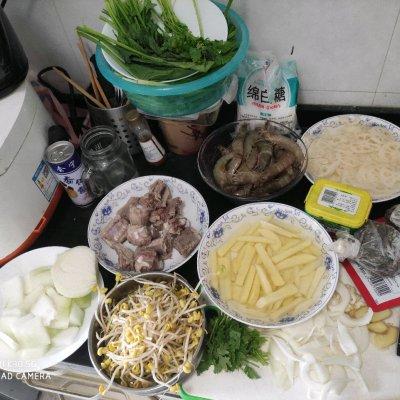 排骨虾的做法，红烧虾的做法（原来香辣干锅排骨虾才是真正的米饭杀手）