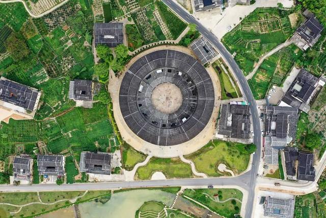 永定楼哪年建的，永定楼（独一无二大型民居建筑艺术瑰宝）