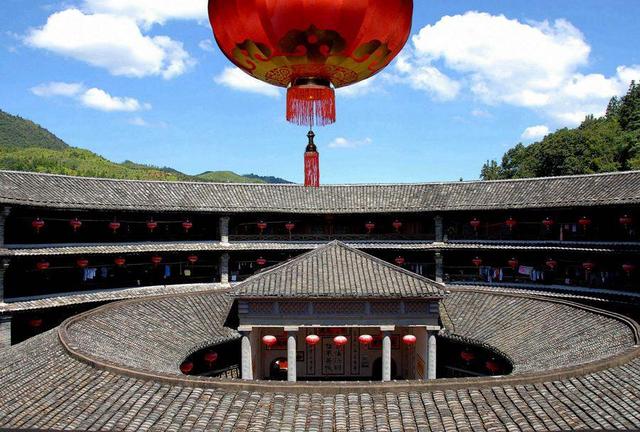 永定楼哪年建的，永定楼（独一无二大型民居建筑艺术瑰宝）