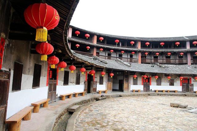 永定楼哪年建的，永定楼（独一无二大型民居建筑艺术瑰宝）