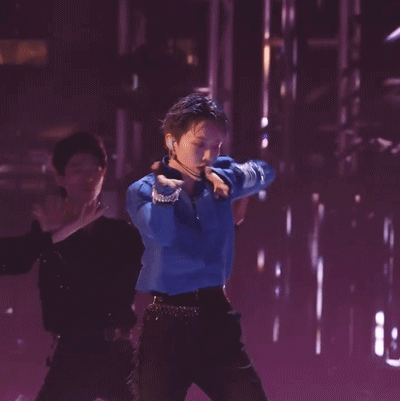 爱豆 黄明昊 若芽色终会铺成海.，微信头像，爱豆 黄明昊 若芽色终会铺成海.（请爱豆们住在舞台上）