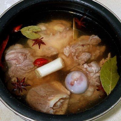 山药排骨玉米汤，玉米山药排骨汤的做法（山药玉米棒骨汤）