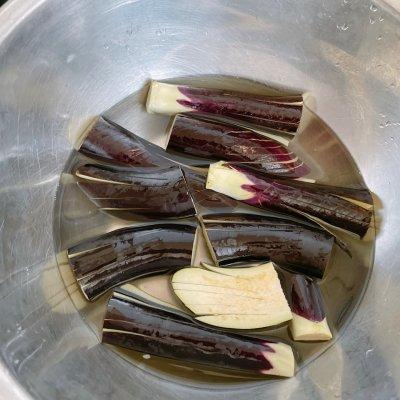 咖喱是什么做的，咖喱用什么材料做的（咖喱用什么材料做的好）