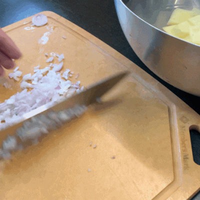 番茄牛肉煲的做法，番茄牛肉煲的做法步骤（西红柿<番茄>炖牛腩）