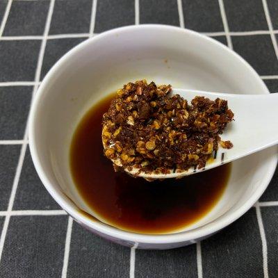 变蛋的做法凉拌，凉拌尖椒变蛋的做法（懒人最爱的凉拌松花蛋来啦）