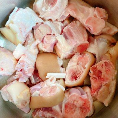 猪蹄高压锅压多长时间，猪手高压锅压多长时间（家人每吃必赞的高压锅猪脚）