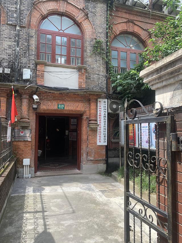 百年以来,上海不断地改革探索,创新实践,成为全世界看中国的一个窗口