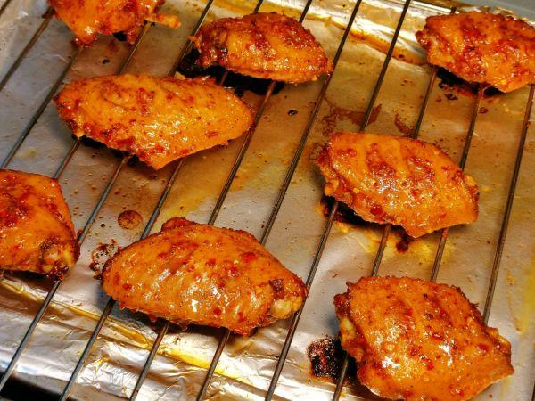 烤鸡翅的腌制方法和配料，烧烤腌制鸡翅配方（吃到第一口忍不住眼泪掉下来）