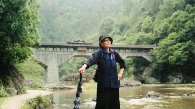 歌声与微笑的歌词，歌声与微笑歌词介绍（93岁著名词作家王健去世）