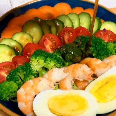 蔬菜沙拉一般用什么蔬菜，蔬菜沙拉有哪些菜（#一周减脂不重样#减脂蔬菜沙拉这样做）