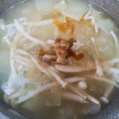 清汤冬瓜的做法，清淡冬瓜汤的做法（#饕餮美味视觉盛宴#冬瓜虾皮海鲜菇汤）