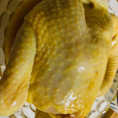 怎么做手撕盐焗鸡，如何凉拌手撕盐焗鸡（广式盐焗手撕鸡——这样做肉质更鲜嫩）